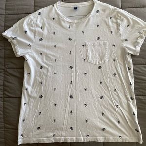 Assorted Animal Men’s XL H&M Tee